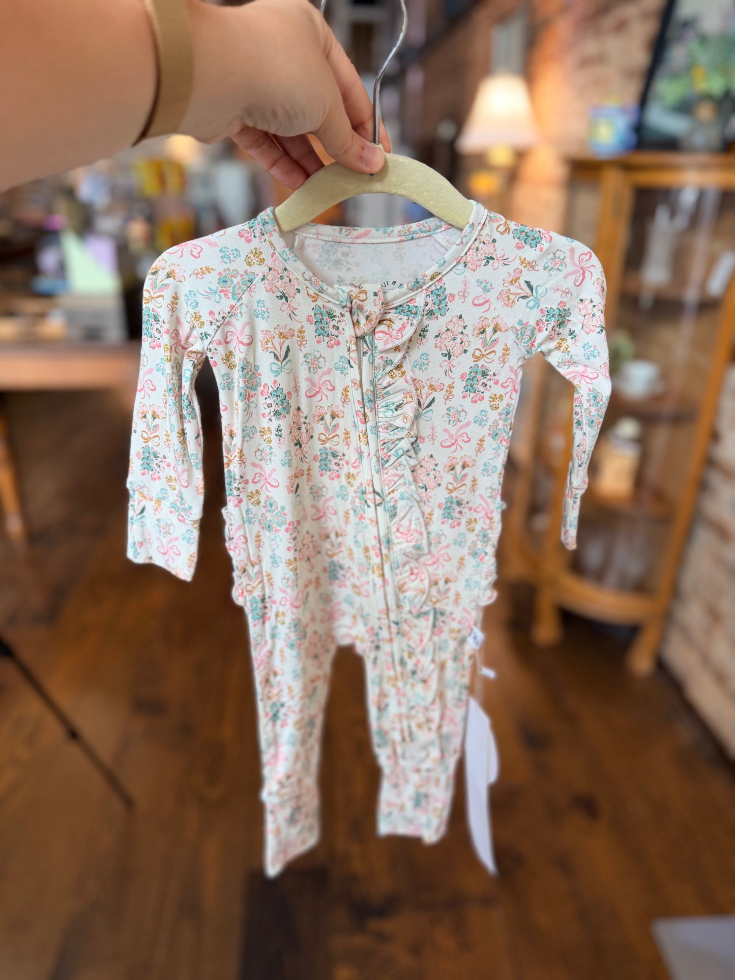 Heirloom Floral Zippie